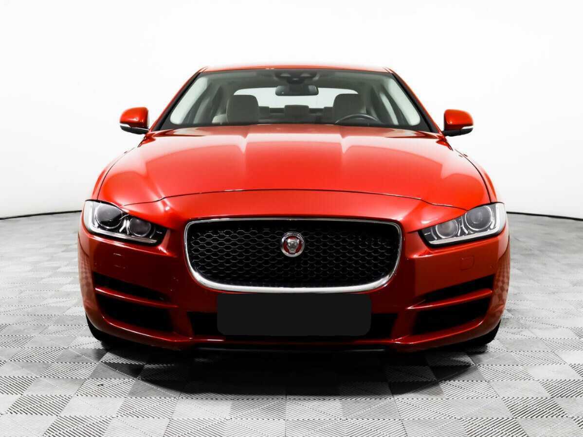 Купить Jaguar XE с пробегом. Фото: #1