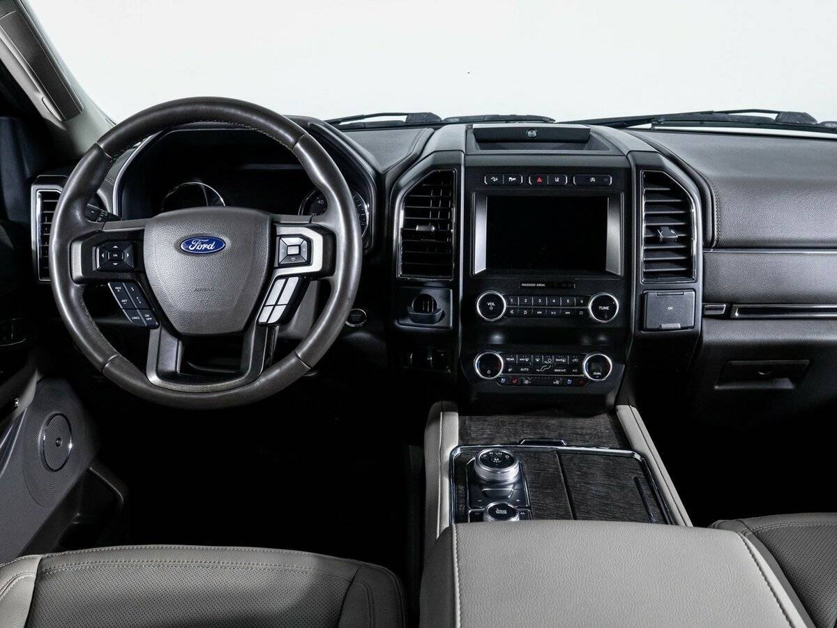 Купить Ford Expedition с пробегом. Фото: #11