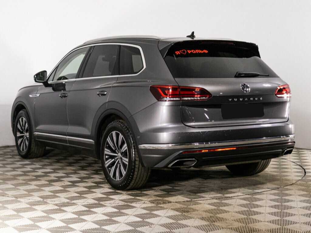 Купить Volkswagen Touareg с пробегом. Фото: #6