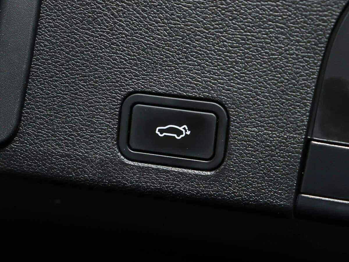 Купить Geely Tugella с пробегом. Фото: #15
