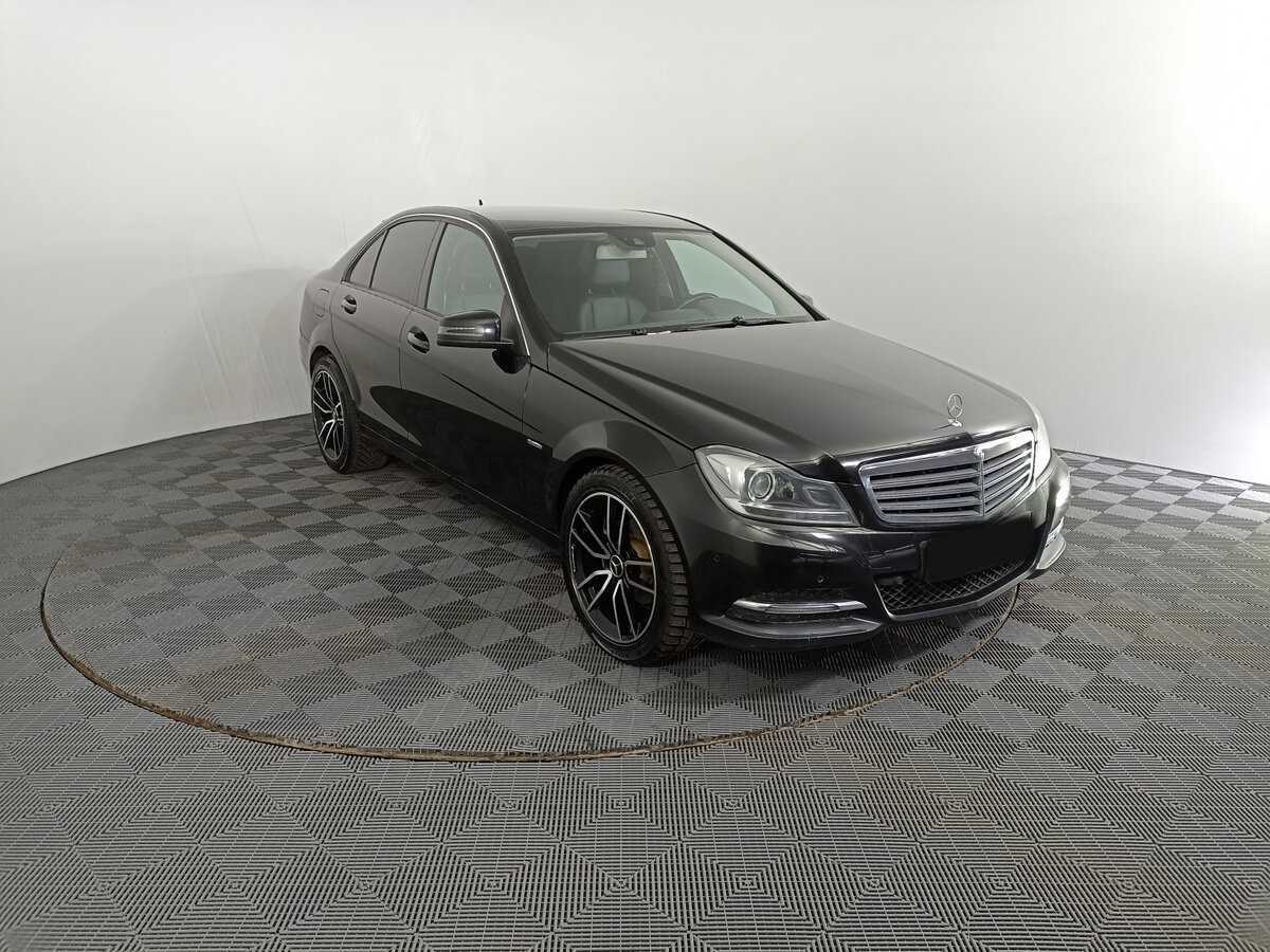 Купить Mercedes-Benz C-Класс с пробегом. Фото: #2