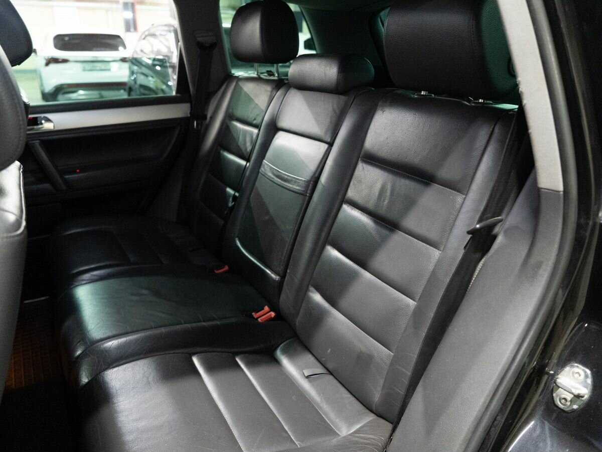 Купить Volkswagen Touareg с пробегом. Фото: #6