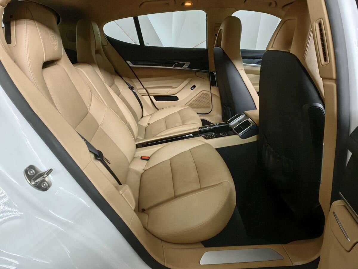 Купить Porsche Panamera с пробегом. Фото: #11