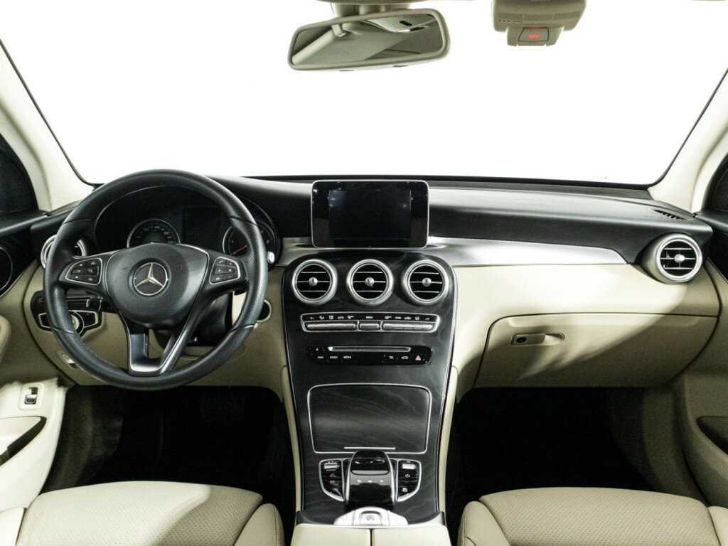 Купить Mercedes-Benz GLC с пробегом. Фото: #12