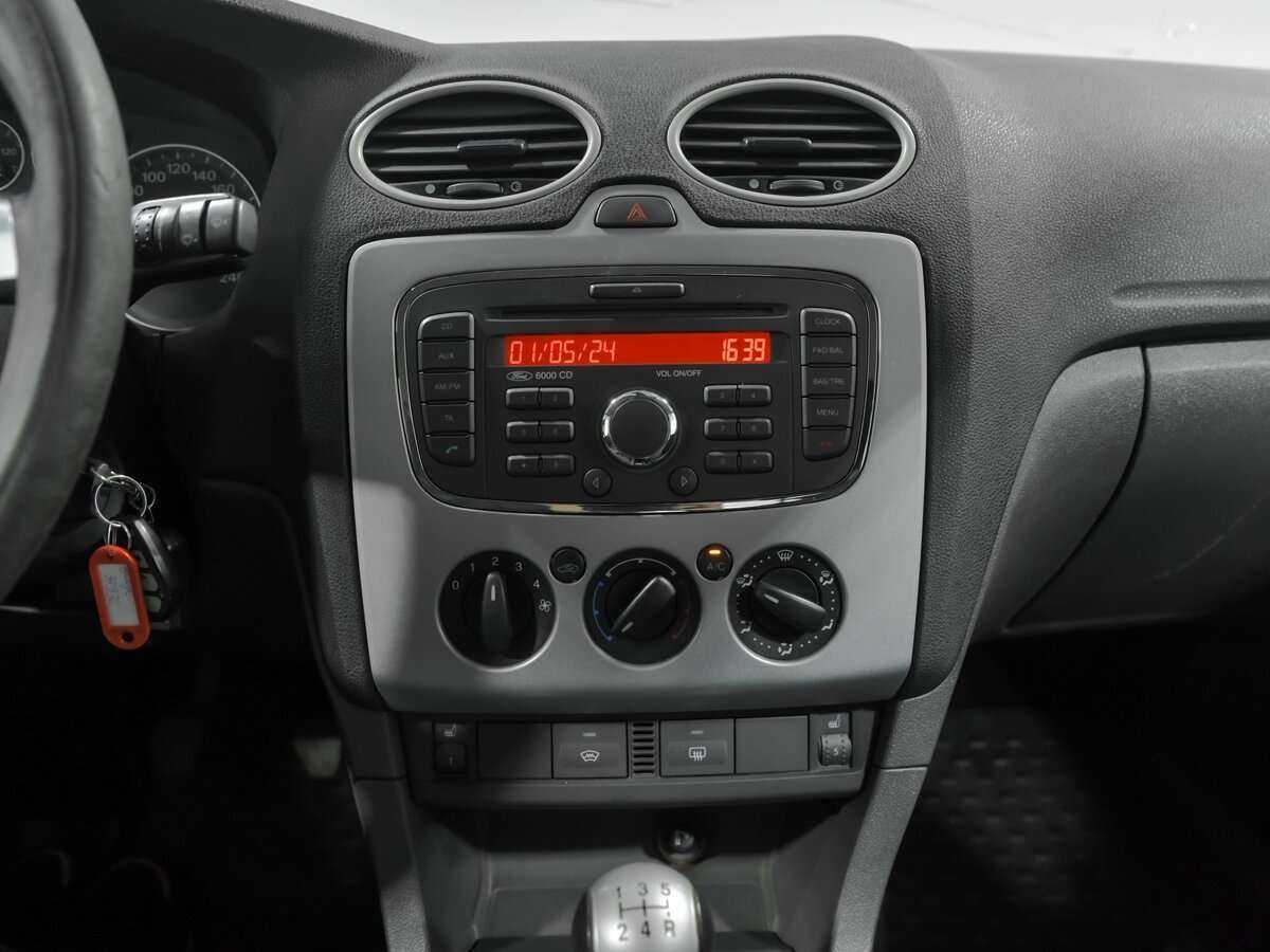 Купить Ford Focus с пробегом. Фото: #7