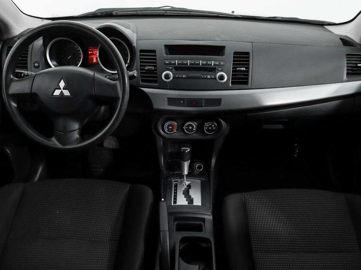 Купить Mitsubishi Lancer с пробегом. Фото: #11