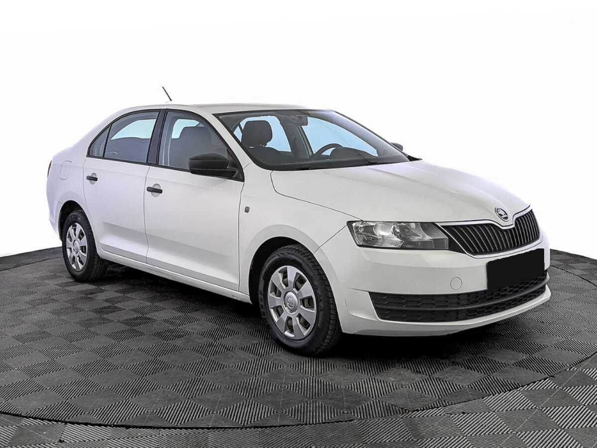 Купить Skoda Rapid с пробегом. Фото: #2
