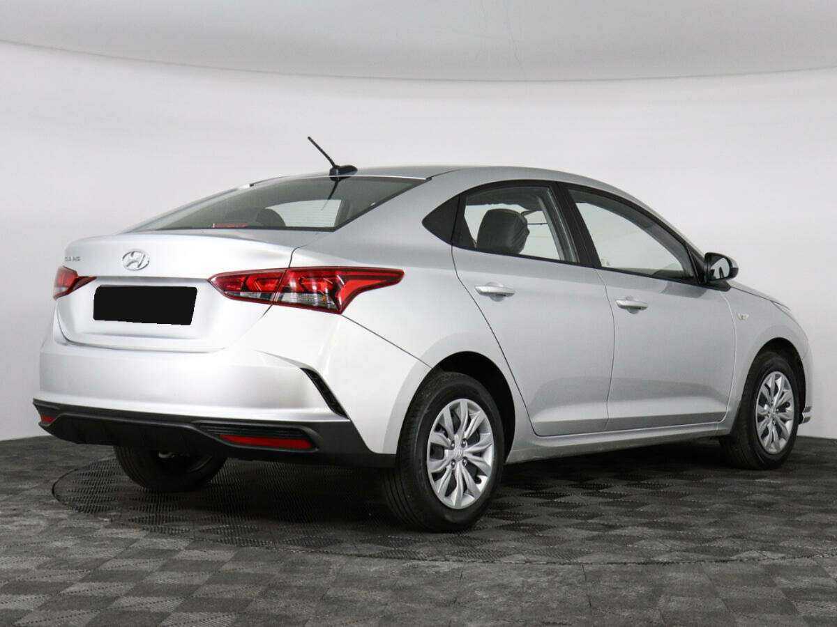 Купить Hyundai Solaris с пробегом. Фото: #4