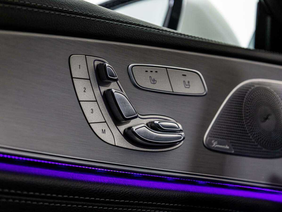 Купить Mercedes-Benz CLS с пробегом. Фото: #17