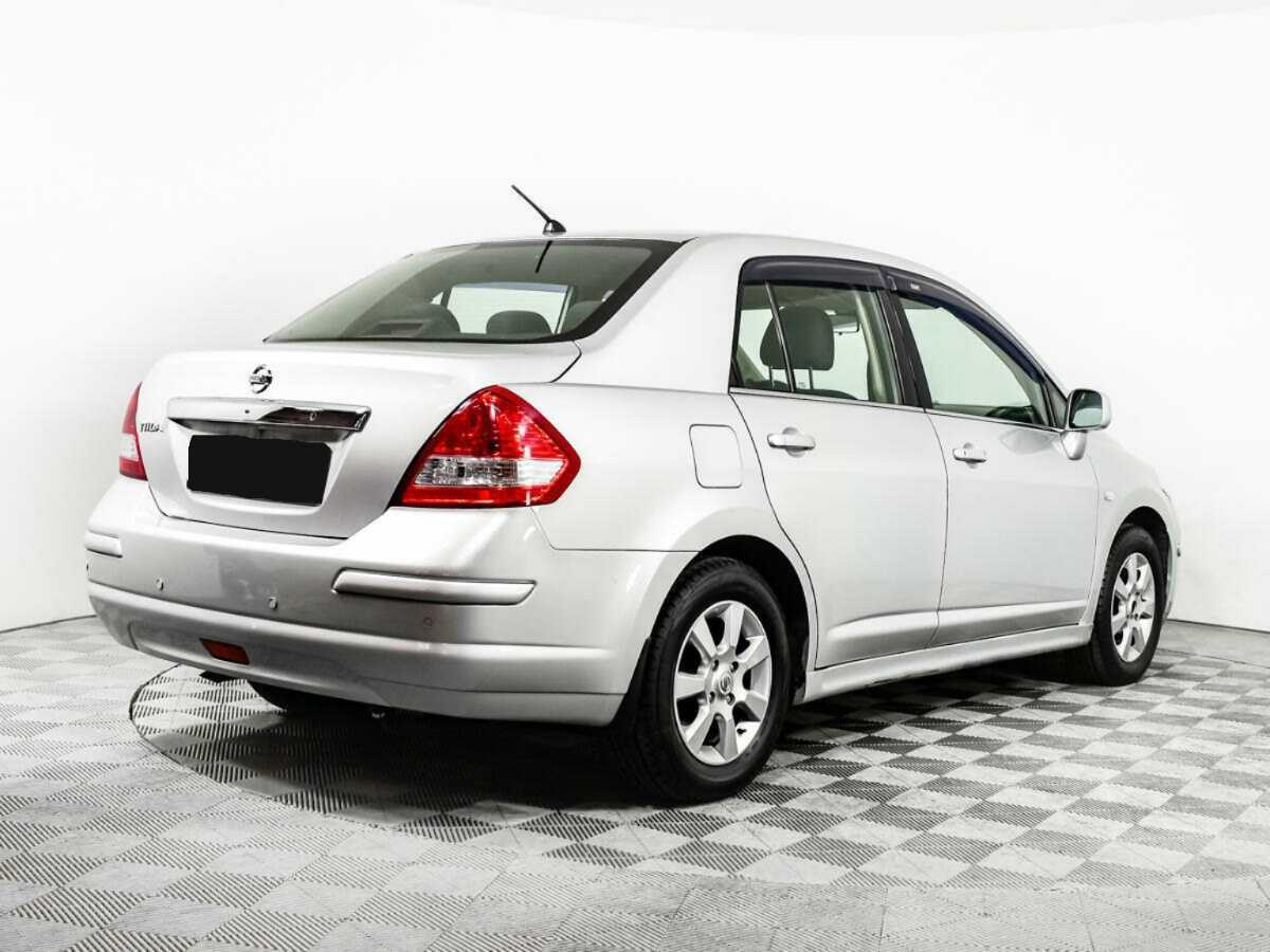 Купить Nissan Tiida с пробегом. Фото: #4