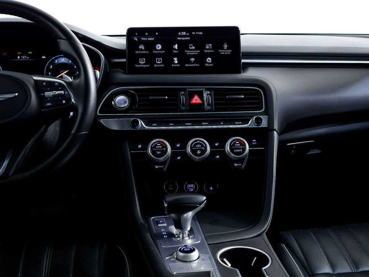 Купить Genesis G70 с пробегом. Фото: #17