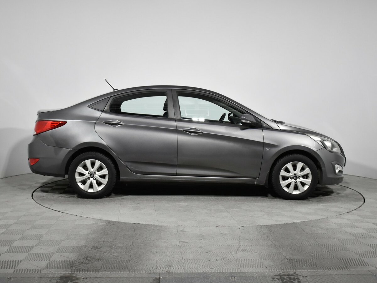 Купить Hyundai Solaris с пробегом. Фото: #3
