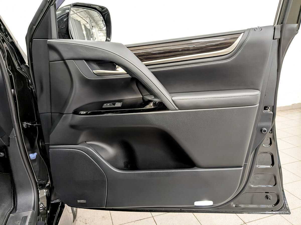 Купить Lexus LX с пробегом. Фото: #28