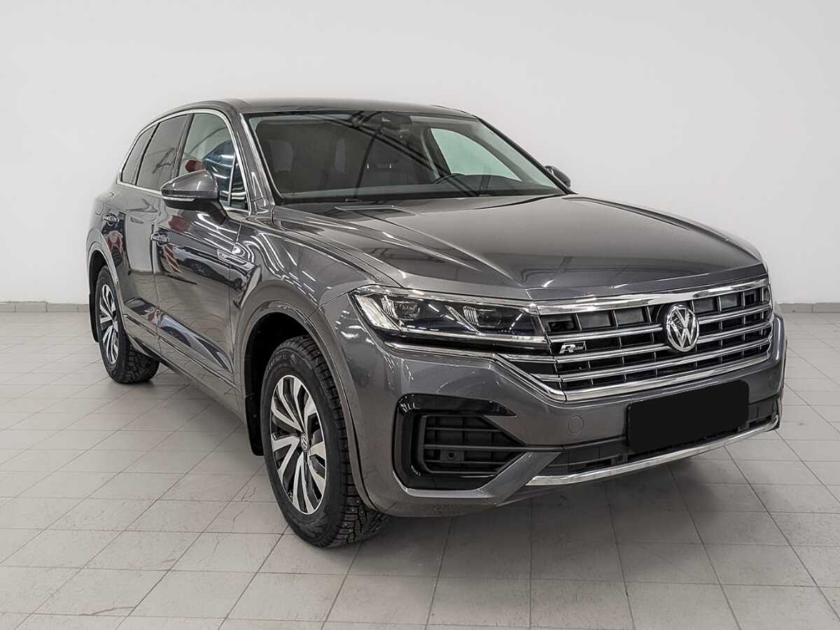 Купить Volkswagen Touareg с пробегом. Фото: #2
