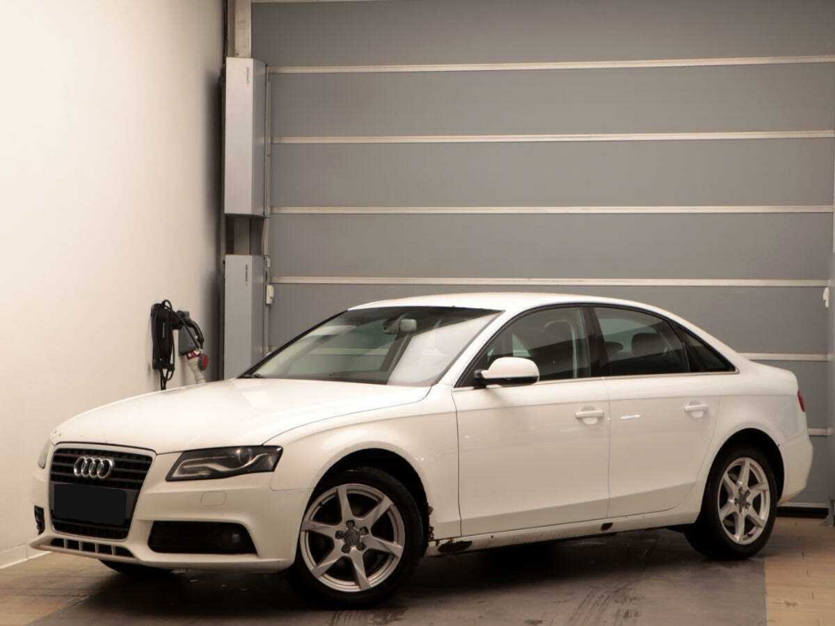 Купить Audi A4 с пробегом. Фото: #0