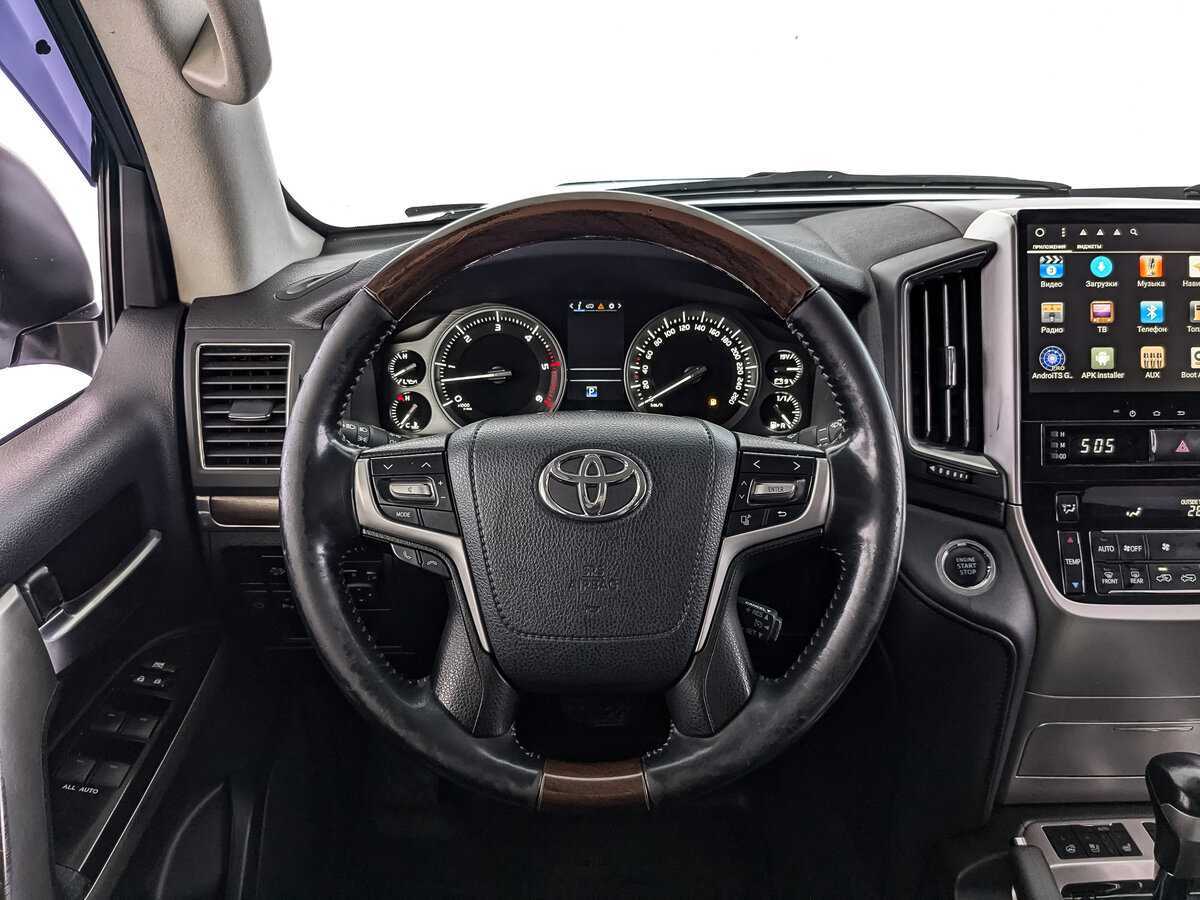 Купить Toyota Land Cruiser с пробегом. Фото: #16