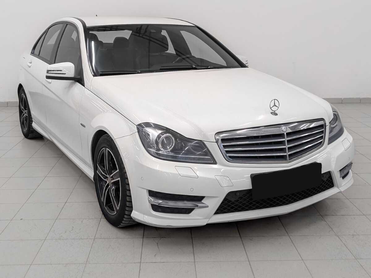 Купить Mercedes-Benz C-Класс с пробегом. Фото: #2