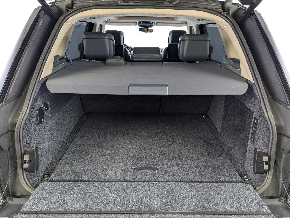 Купить Land Rover Range Rover с пробегом. Фото: #9