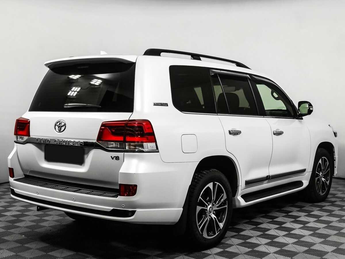 Купить Toyota Land Cruiser с пробегом. Фото: #4