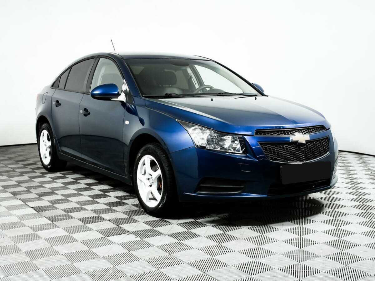 Купить Chevrolet Cruze с пробегом. Фото: #2
