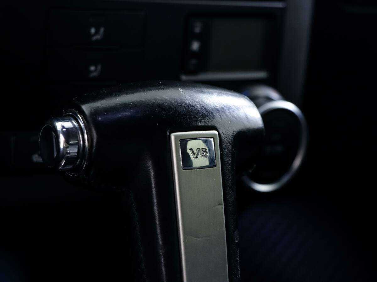Купить Volkswagen Touareg с пробегом. Фото: #13