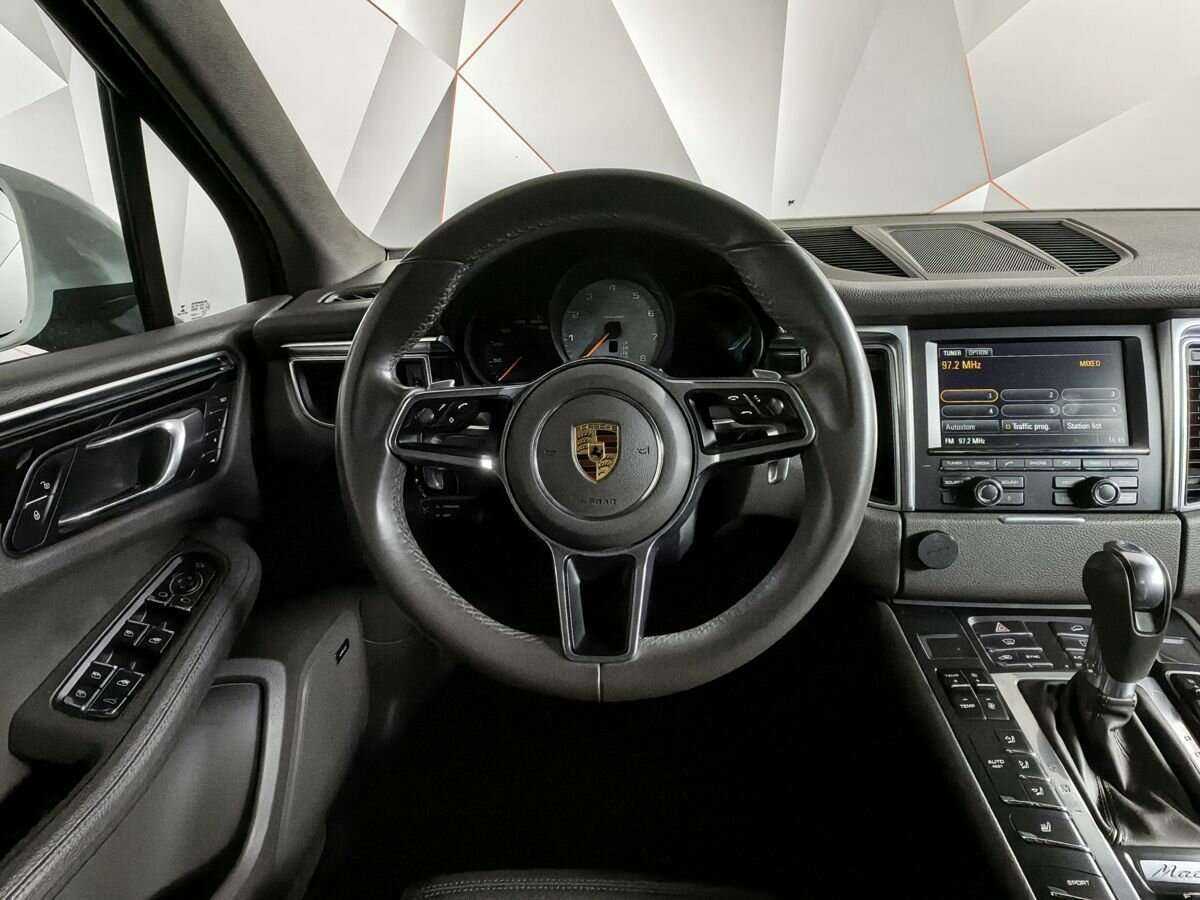 Купить Porsche Macan с пробегом. Фото: #11