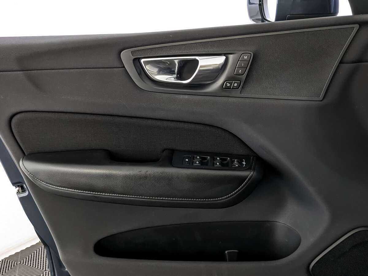Купить Volvo XC60 с пробегом. Фото: #14