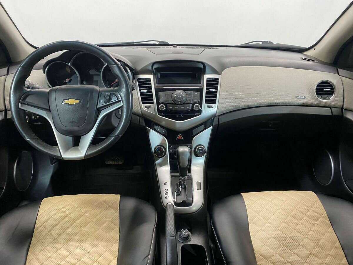 Купить Chevrolet Cruze с пробегом. Фото: #8