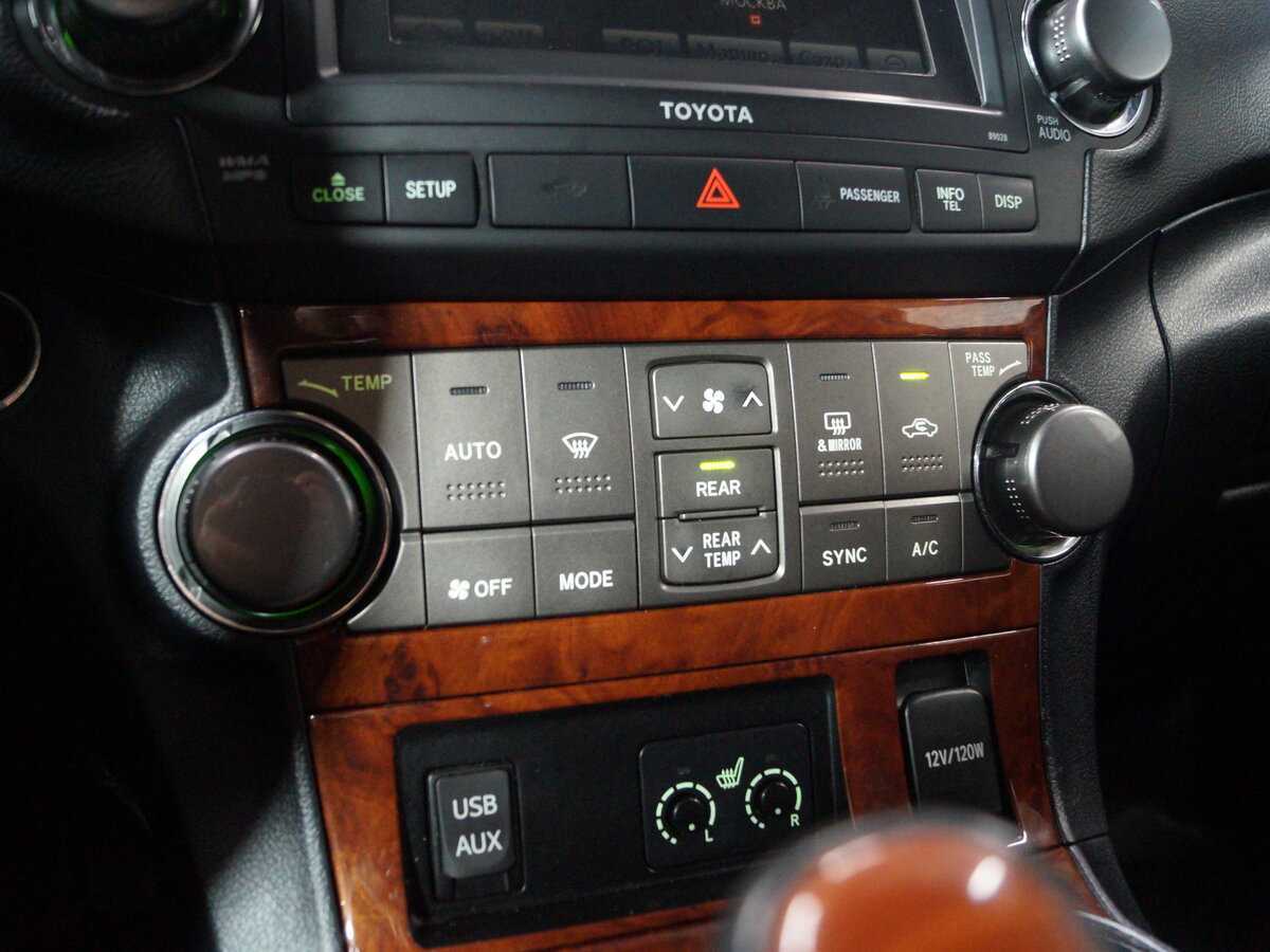 Купить Toyota Highlander с пробегом. Фото: #27
