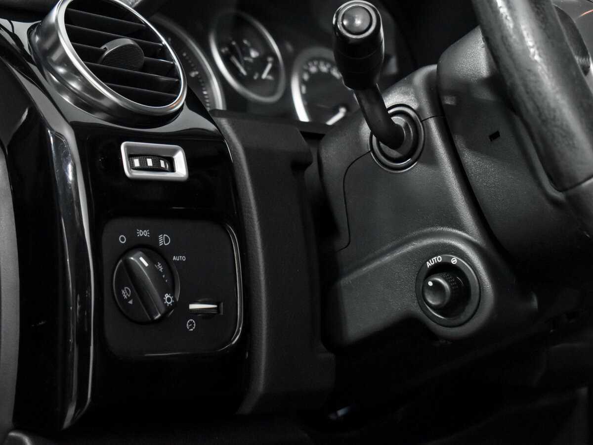 Купить Land Rover Discovery с пробегом. Фото: #6