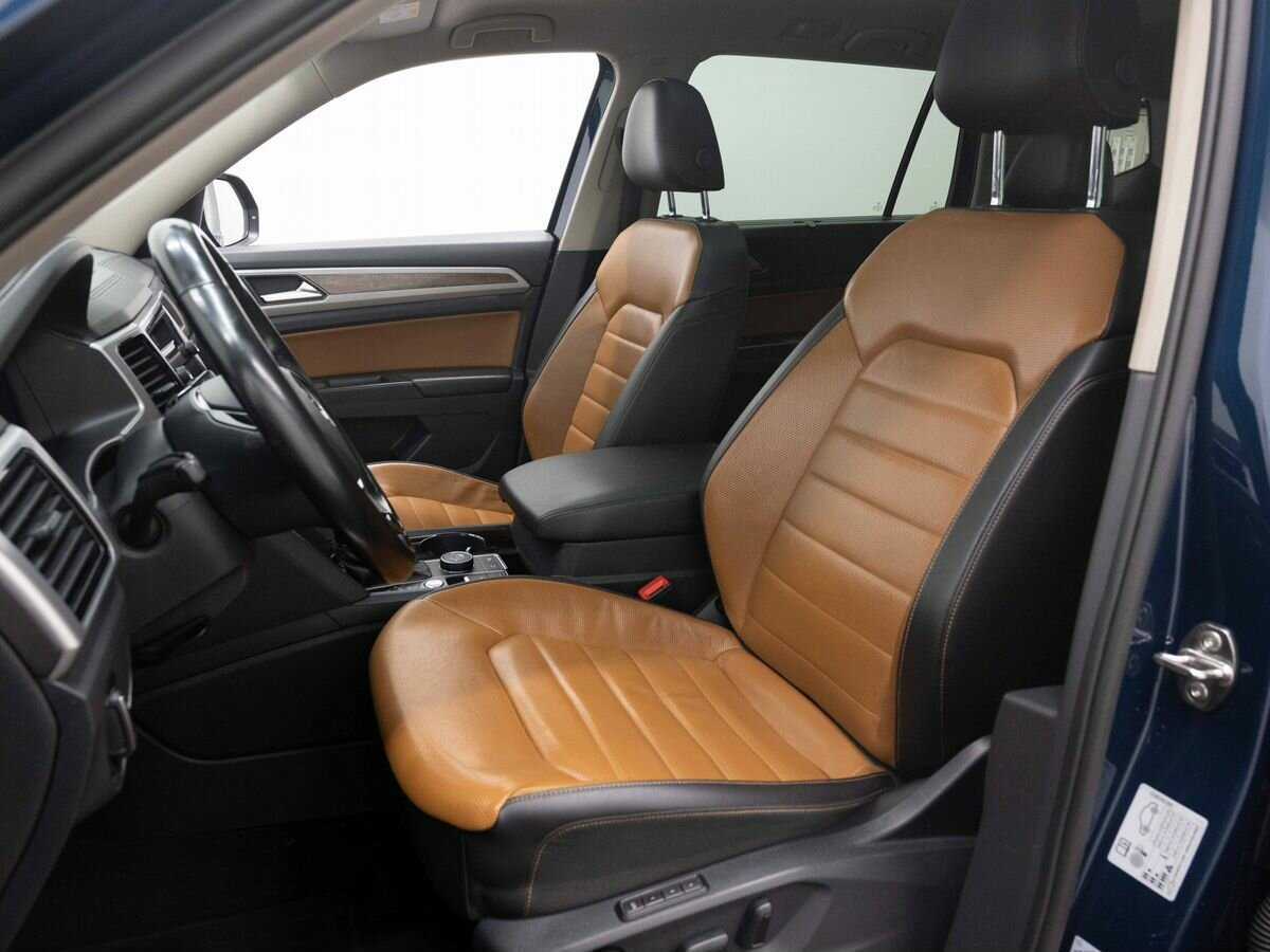 Купить Volkswagen Teramont с пробегом. Фото: #9