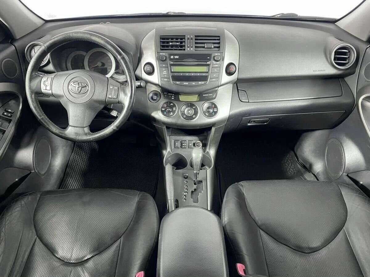 Купить Toyota RAV4 с пробегом. Фото: #9