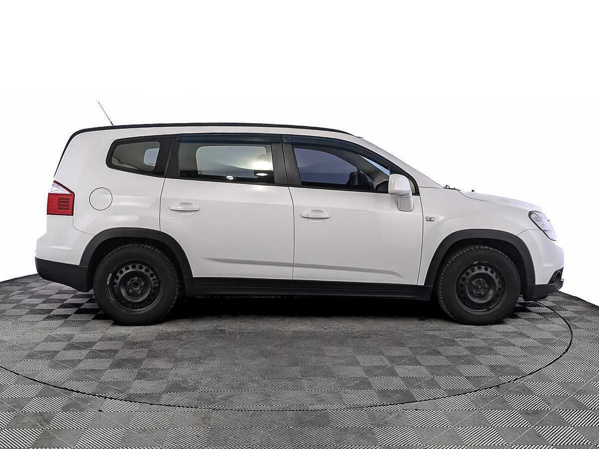 Купить Chevrolet Orlando с пробегом. Фото: #3