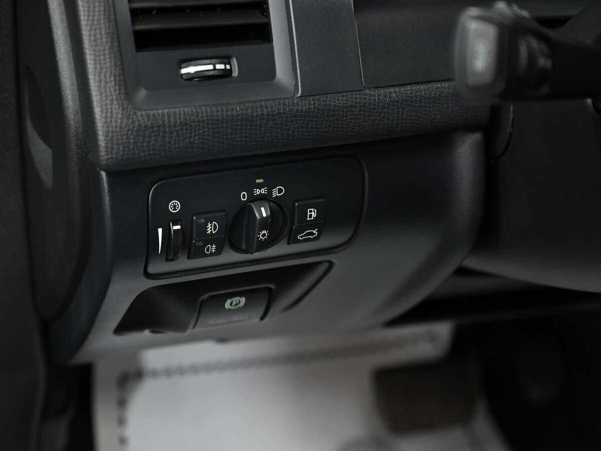 Купить Volvo XC60 с пробегом. Фото: #8