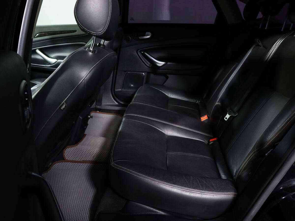 Купить Ford Mondeo с пробегом. Фото: #7