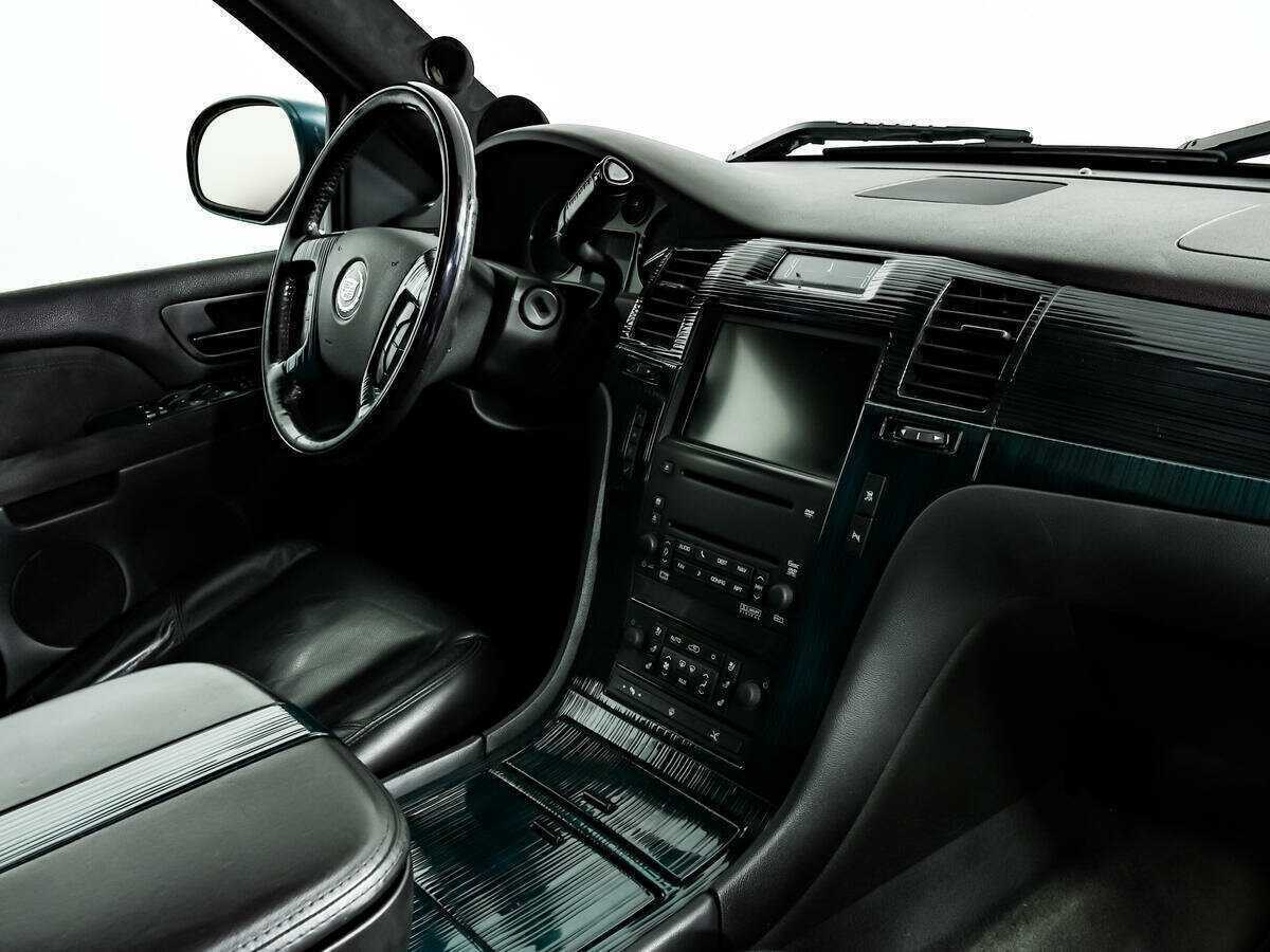 Купить Cadillac Escalade с пробегом. Фото: #7