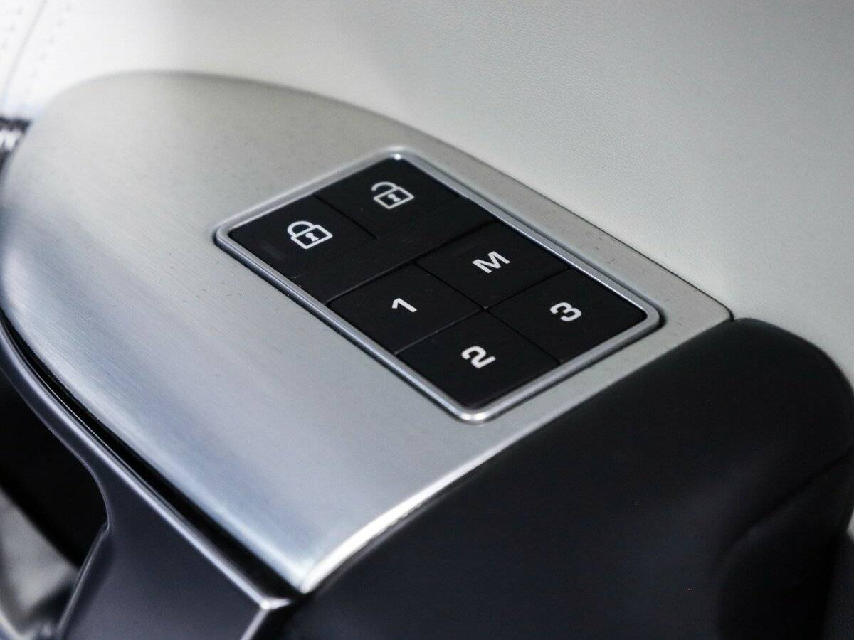 Купить Land Rover Range Rover Sport с пробегом. Фото: #19