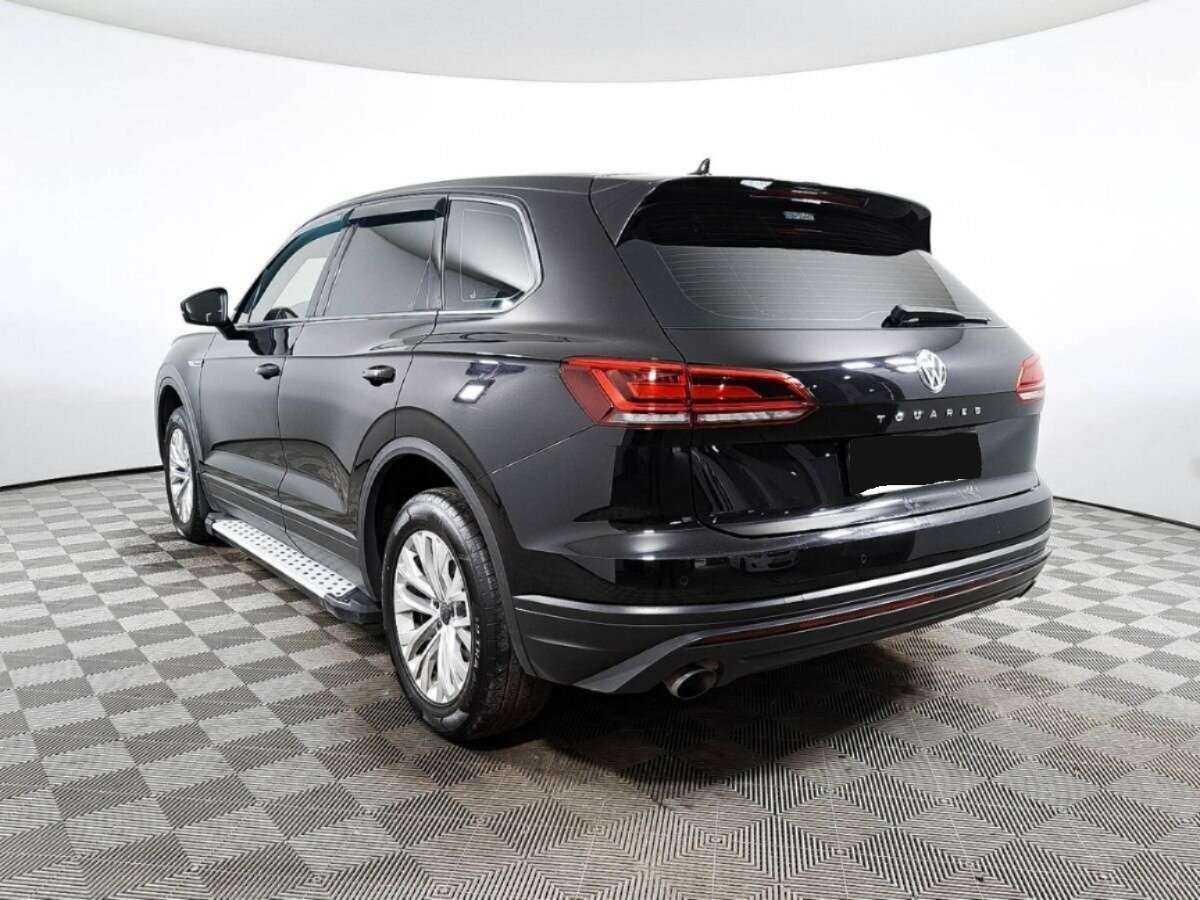 Купить Volkswagen Touareg с пробегом. Фото: #6