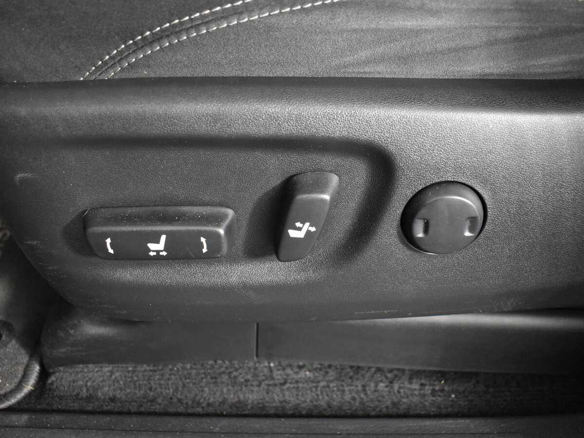 Купить Toyota Land Cruiser Prado с пробегом. Фото: #8