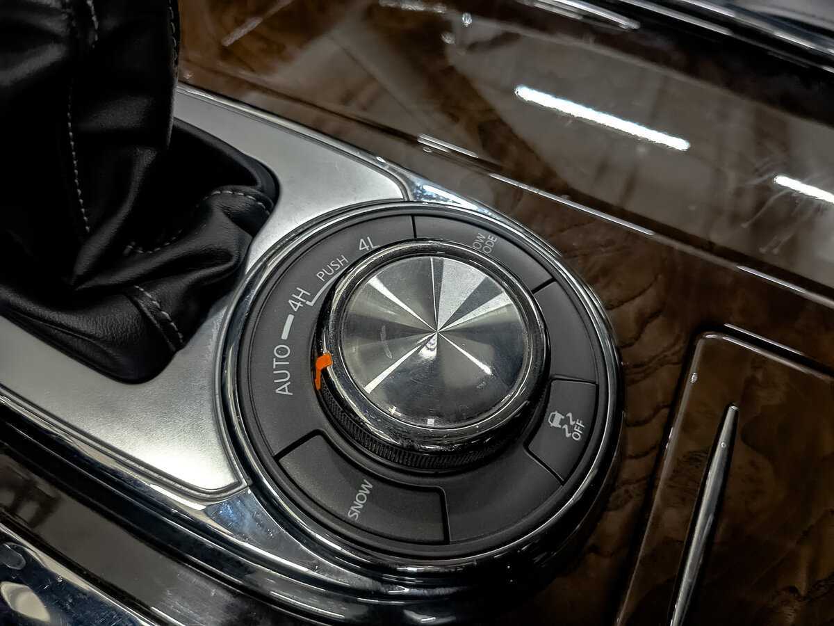 Купить Infiniti QX80 с пробегом. Фото: #24