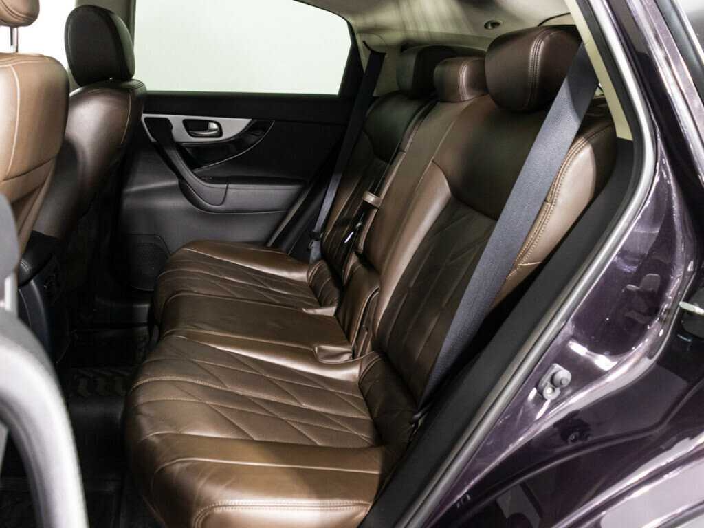 Купить Infiniti FX с пробегом. Фото: #9