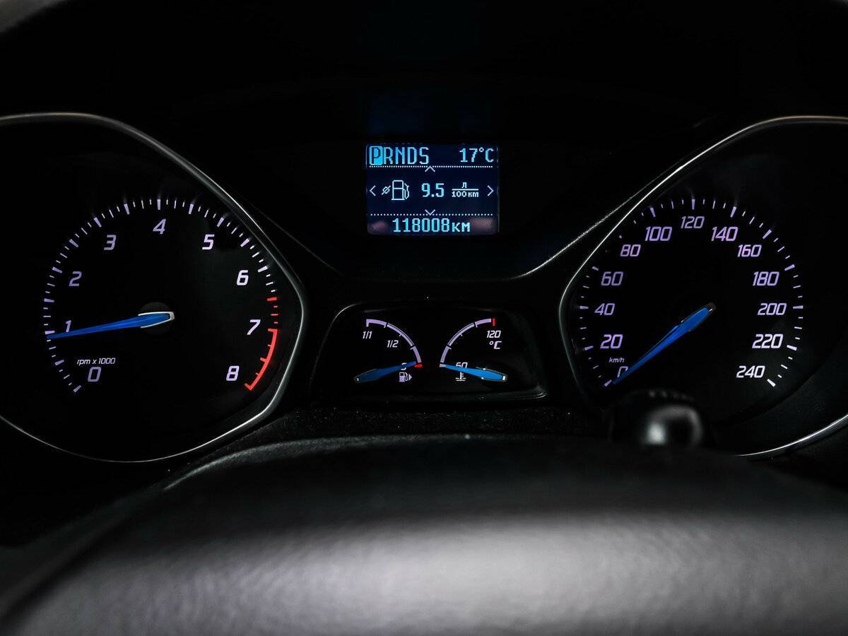 Купить Ford Focus с пробегом. Фото: #9