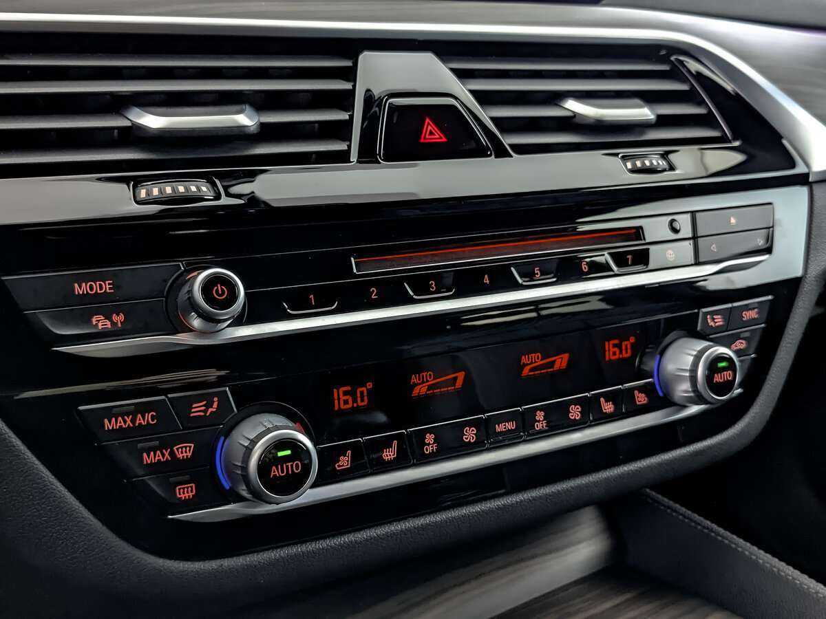 Купить BMW 5 серии с пробегом. Фото: #14