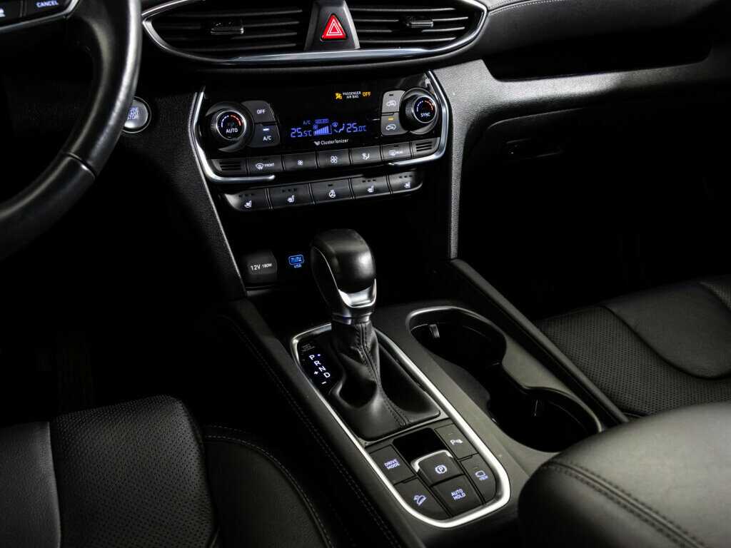Купить Hyundai Santa Fe с пробегом. Фото: #12