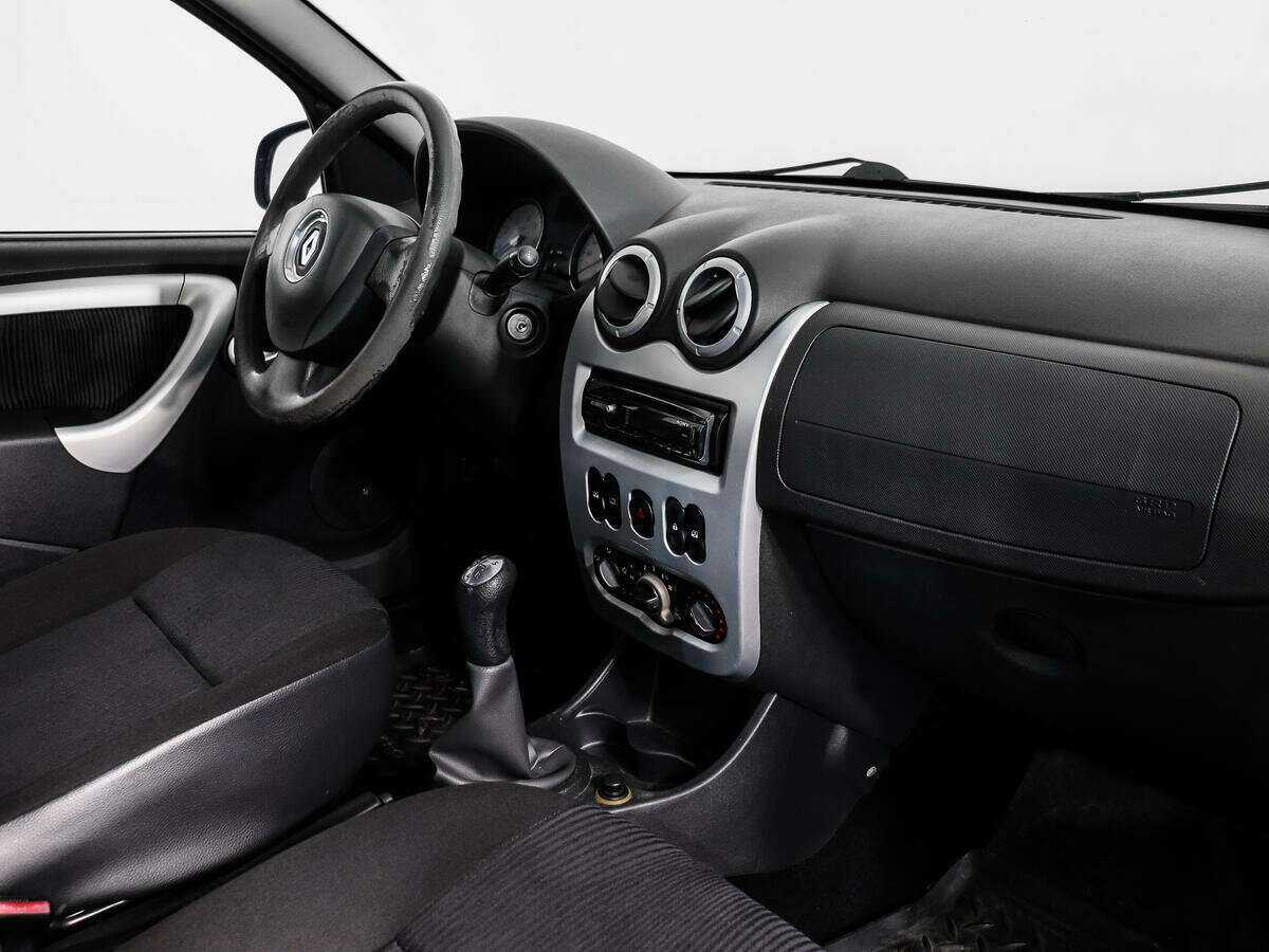 Купить Renault Sandero с пробегом. Фото: #10