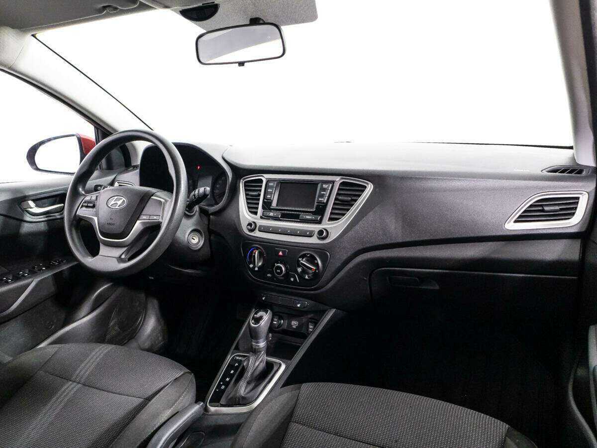 Купить Hyundai Solaris с пробегом. Фото: #8