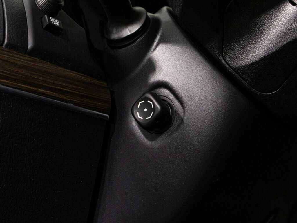 Купить Toyota Land Cruiser Prado с пробегом. Фото: #18