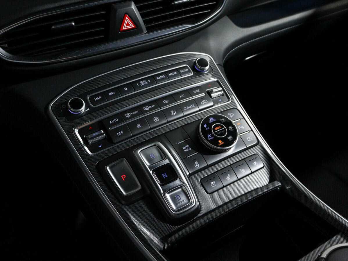 Купить Hyundai Santa Fe с пробегом. Фото: #17