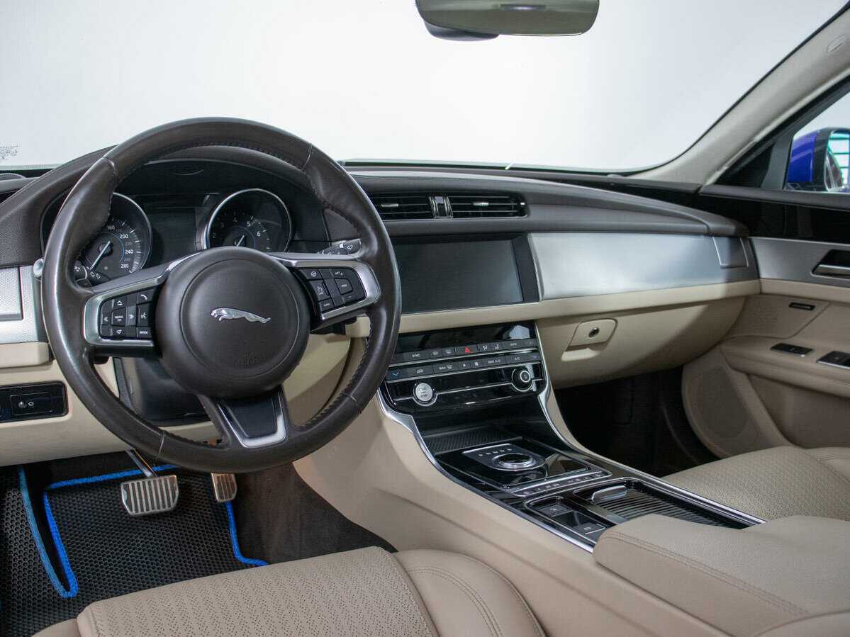 Купить Jaguar XF с пробегом. Фото: #13