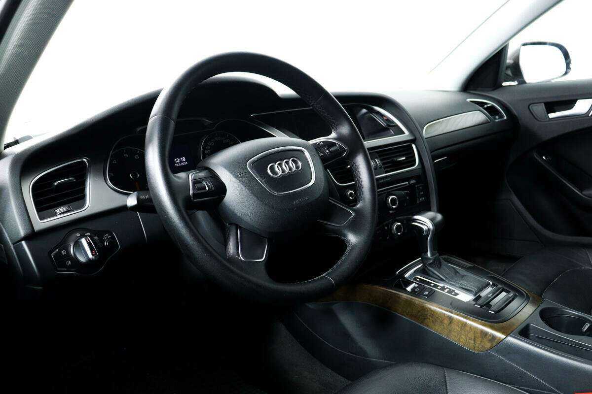 Купить Audi A4 с пробегом. Фото: #8